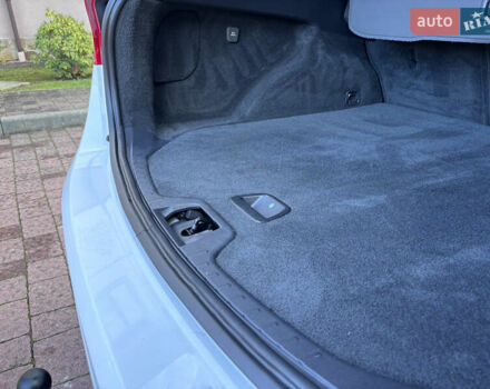 Белый Вольво B60, объемом двигателя 1.6 л и пробегом 242 тыс. км за 10850 $, фото 148 на Automoto.ua