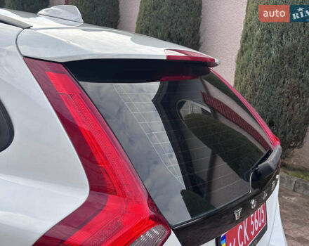 Белый Вольво B60, объемом двигателя 1.6 л и пробегом 242 тыс. км за 10850 $, фото 54 на Automoto.ua