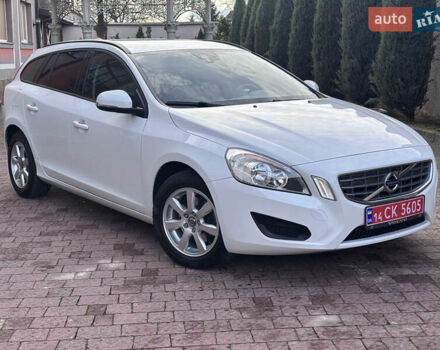 Белый Вольво B60, объемом двигателя 1.6 л и пробегом 242 тыс. км за 10850 $, фото 11 на Automoto.ua