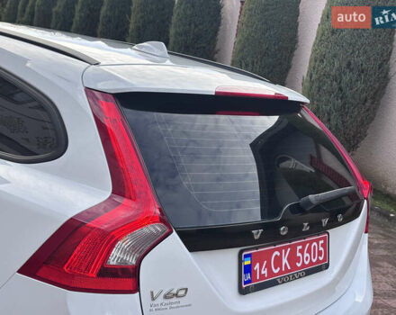 Белый Вольво B60, объемом двигателя 1.6 л и пробегом 242 тыс. км за 10850 $, фото 53 на Automoto.ua