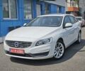 Белый Вольво B60, объемом двигателя 2 л и пробегом 275 тыс. км за 13604 $, фото 1 на Automoto.ua