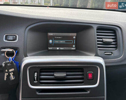 Белый Вольво B60, объемом двигателя 1.6 л и пробегом 242 тыс. км за 10850 $, фото 141 на Automoto.ua