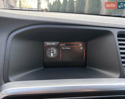 Белый Вольво B60, объемом двигателя 1.6 л и пробегом 242 тыс. км за 10850 $, фото 142 на Automoto.ua