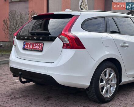 Белый Вольво B60, объемом двигателя 1.6 л и пробегом 242 тыс. км за 10850 $, фото 67 на Automoto.ua