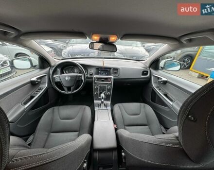 Білий Вольво B60, об'ємом двигуна 2 л та пробігом 257 тис. км за 14200 $, фото 36 на Automoto.ua