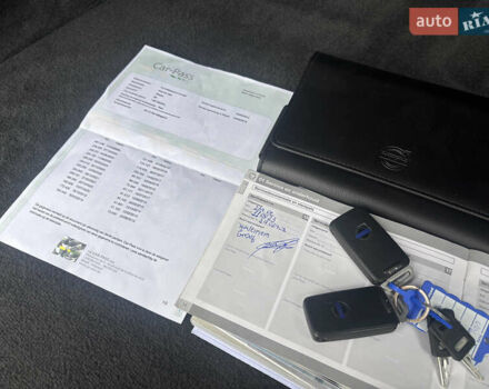 Белый Вольво B60, объемом двигателя 1.6 л и пробегом 242 тыс. км за 10850 $, фото 162 на Automoto.ua