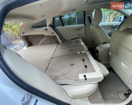 Вольво B60 2014 у Кропивницькому (Кіровограді) на Automoto.ua Білий Вольво B60, об'ємом двигуна 2 л та пробігом 249 тис. км за 12500 $, фото 39 на Automoto.ua