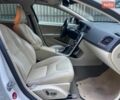 Белый Вольво B60, объемом двигателя 2 л и пробегом 170 тыс. км за 12000 $, фото 12 на Automoto.ua