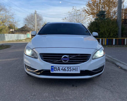 Вольво B60 2014 у Кропивницькому (Кіровограді) на Automoto.ua Білий Вольво B60, об'ємом двигуна 2 л та пробігом 249 тис. км за 12500 $, фото 2 на Automoto.ua