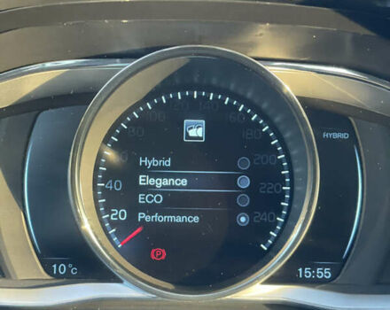 Белый Вольво B60, объемом двигателя 2.4 л и пробегом 214 тыс. км за 17299 $, фото 90 на Automoto.ua