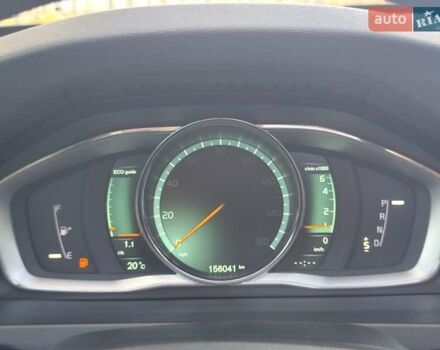 Белый Вольво B60, объемом двигателя 1.97 л и пробегом 156 тыс. км за 11500 $, фото 21 на Automoto.ua