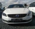 Белый Вольво B60, объемом двигателя 2 л и пробегом 272 тыс. км за 10500 $, фото 1 на Automoto.ua