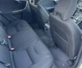 Белый Вольво B60, объемом двигателя 2 л и пробегом 272 тыс. км за 10500 $, фото 1 на Automoto.ua