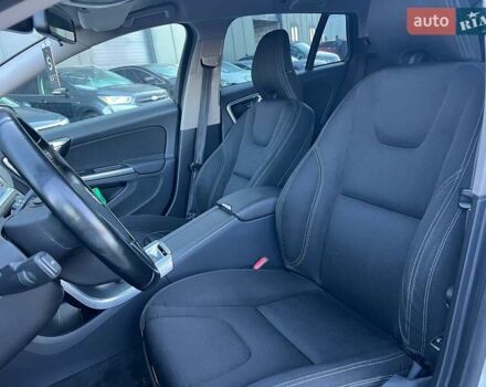 Вольво B60 2014 у Львові на Automoto.ua Білий Вольво B60, об'ємом двигуна 2 л та пробігом 300 тис. км за 13940 $, фото 15 на Automoto.ua