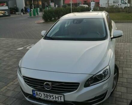 Белый Вольво B60, объемом двигателя 2.4 л и пробегом 377 тыс. км за 14500 $, фото 62 на Automoto.ua
