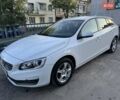 Белый Вольво B60, объемом двигателя 2 л и пробегом 272 тыс. км за 10500 $, фото 6 на Automoto.ua