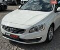 Белый Вольво B60, объемом двигателя 1.98 л и пробегом 267 тыс. км за 9500 $, фото 5 на Automoto.ua