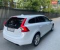 Белый Вольво B60, объемом двигателя 2 л и пробегом 170 тыс. км за 12000 $, фото 5 на Automoto.ua