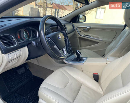 Вольво B60 2014 у Кропивницькому (Кіровограді) на Automoto.ua Білий Вольво B60, об'ємом двигуна 2 л та пробігом 249 тис. км за 12500 $, фото 15 на Automoto.ua