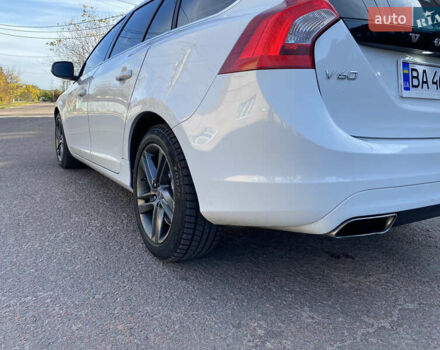 Вольво B60 2014 у Кропивницькому (Кіровограді) на Automoto.ua Білий Вольво B60, об'ємом двигуна 2 л та пробігом 249 тис. км за 12500 $, фото 8 на Automoto.ua