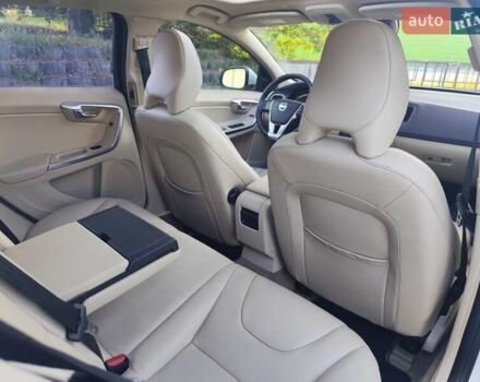 Белый Вольво B60, объемом двигателя 1.97 л и пробегом 156 тыс. км за 11500 $, фото 15 на Automoto.ua