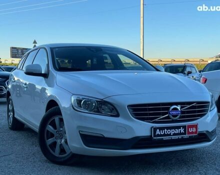 Белый Вольво B60, объемом двигателя 2 л и пробегом 300 тыс. км за 13940 $, фото 9 на Automoto.ua