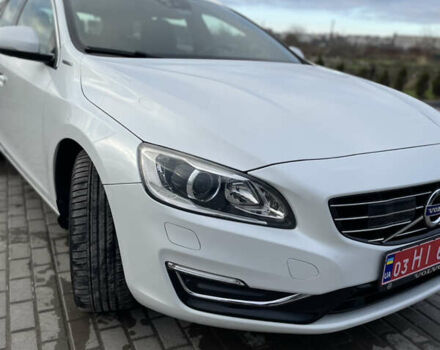 Белый Вольво B60, объемом двигателя 2.4 л и пробегом 214 тыс. км за 17299 $, фото 23 на Automoto.ua