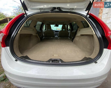 Вольво B60 2014 у Кропивницькому (Кіровограді) на Automoto.ua Білий Вольво B60, об'ємом двигуна 2 л та пробігом 249 тис. км за 12500 $, фото 37 на Automoto.ua