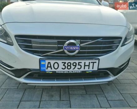 Белый Вольво B60, объемом двигателя 2.4 л и пробегом 377 тыс. км за 14500 $, фото 7 на Automoto.ua