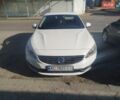 Білий Вольво B60, об'ємом двигуна 1.99 л та пробігом 249 тис. км за 12900 $, фото 1 на Automoto.ua