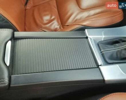 Белый Вольво B60, объемом двигателя 2.4 л и пробегом 377 тыс. км за 14500 $, фото 15 на Automoto.ua