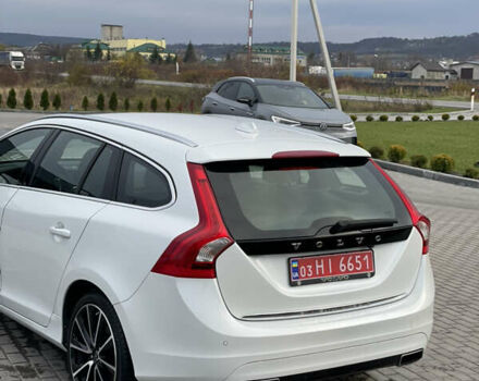 Белый Вольво B60, объемом двигателя 2.4 л и пробегом 214 тыс. км за 17299 $, фото 7 на Automoto.ua