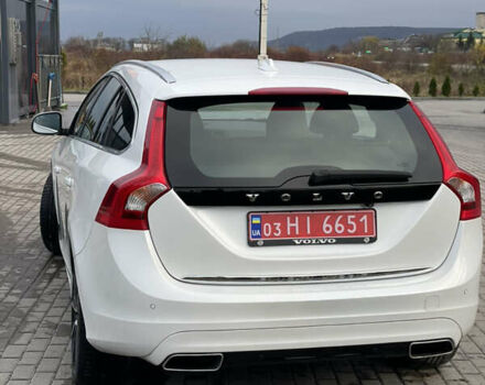 Белый Вольво B60, объемом двигателя 2.4 л и пробегом 214 тыс. км за 17299 $, фото 8 на Automoto.ua