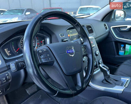 Вольво B60 2014 у Львові на Automoto.ua Білий Вольво B60, об'ємом двигуна 2 л та пробігом 300 тис. км за 13940 $, фото 17 на Automoto.ua