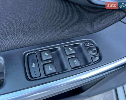 Вольво B60 2014 у Львові на Automoto.ua Білий Вольво B60, об'ємом двигуна 2 л та пробігом 300 тис. км за 13940 $, фото 13 на Automoto.ua