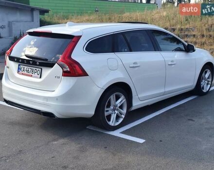 Белый Вольво B60, объемом двигателя 1.97 л и пробегом 156 тыс. км за 11500 $, фото 7 на Automoto.ua