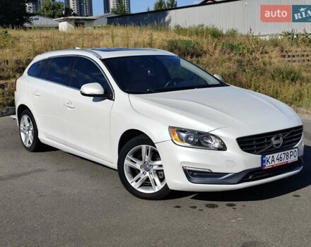 Белый Вольво B60, объемом двигателя 1.97 л и пробегом 156 тыс. км за 11500 $, фото 3 на Automoto.ua