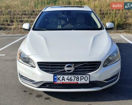 Белый Вольво B60, объемом двигателя 1.97 л и пробегом 156 тыс. км за 11500 $, фото 4 на Automoto.ua