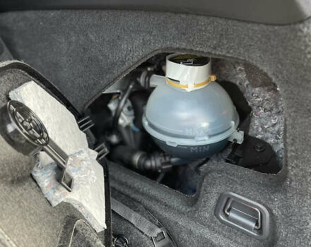 Белый Вольво B60, объемом двигателя 2.4 л и пробегом 214 тыс. км за 17299 $, фото 73 на Automoto.ua