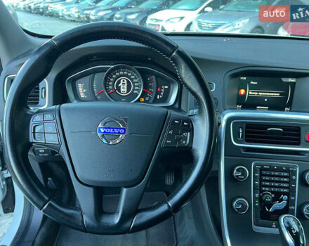 Вольво B60 2014 у Львові на Automoto.ua Білий Вольво B60, об'ємом двигуна 2 л та пробігом 300 тис. км за 13940 $, фото 19 на Automoto.ua