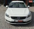 Белый Вольво B60, объемом двигателя 1.98 л и пробегом 267 тыс. км за 9500 $, фото 4 на Automoto.ua