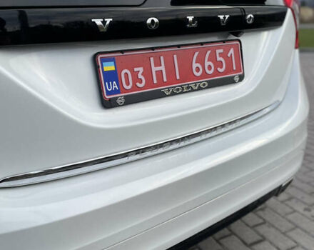 Белый Вольво B60, объемом двигателя 2.4 л и пробегом 214 тыс. км за 17299 $, фото 20 на Automoto.ua