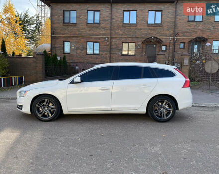 Вольво B60 2014 у Кропивницькому (Кіровограді) на Automoto.ua Білий Вольво B60, об'ємом двигуна 2 л та пробігом 249 тис. км за 12500 $, фото 3 на Automoto.ua