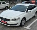 Белый Вольво B60, объемом двигателя 2 л и пробегом 260 тыс. км за 12550 $, фото 10 на Automoto.ua