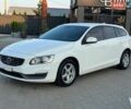 Білий Вольво B60, об'ємом двигуна 2 л та пробігом 260 тис. км за 12400 $, фото 3 на Automoto.ua