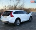 Белый Вольво B60, объемом двигателя 2.5 л и пробегом 152 тыс. км за 14800 $, фото 2 на Automoto.ua