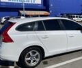 Белый Вольво B60, объемом двигателя 2 л и пробегом 268 тыс. км за 13000 $, фото 6 на Automoto.ua