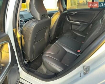 Білий Вольво B60, об'ємом двигуна 2.5 л та пробігом 203 тис. км за 15500 $, фото 12 на Automoto.ua