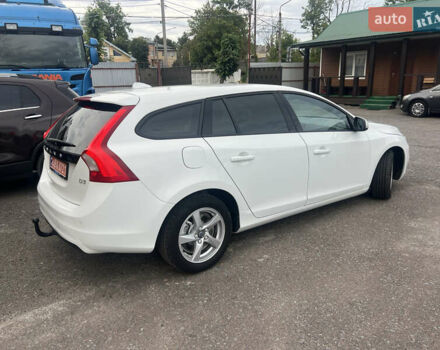 Білий Вольво B60, об'ємом двигуна 2 л та пробігом 282 тис. км за 11700 $, фото 4 на Automoto.ua