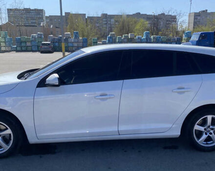 Білий Вольво B60, об'ємом двигуна 2 л та пробігом 268 тис. км за 12500 $, фото 3 на Automoto.ua